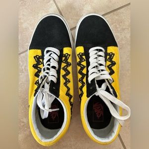 Charlie Brown Vans Old Skool